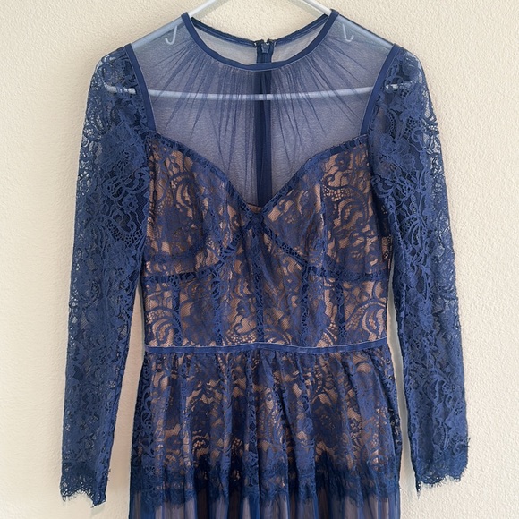 TADASHI SHOJI Illusion Lace Midi Dress - Picture 2 of 10